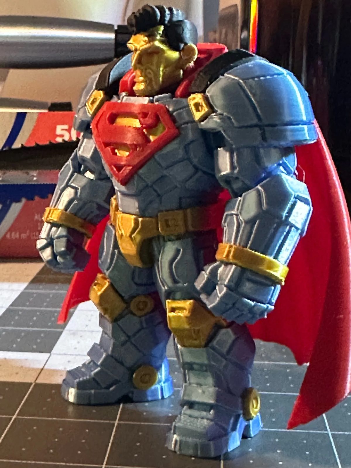 #423 Mecha Superman Alternative — vue 2