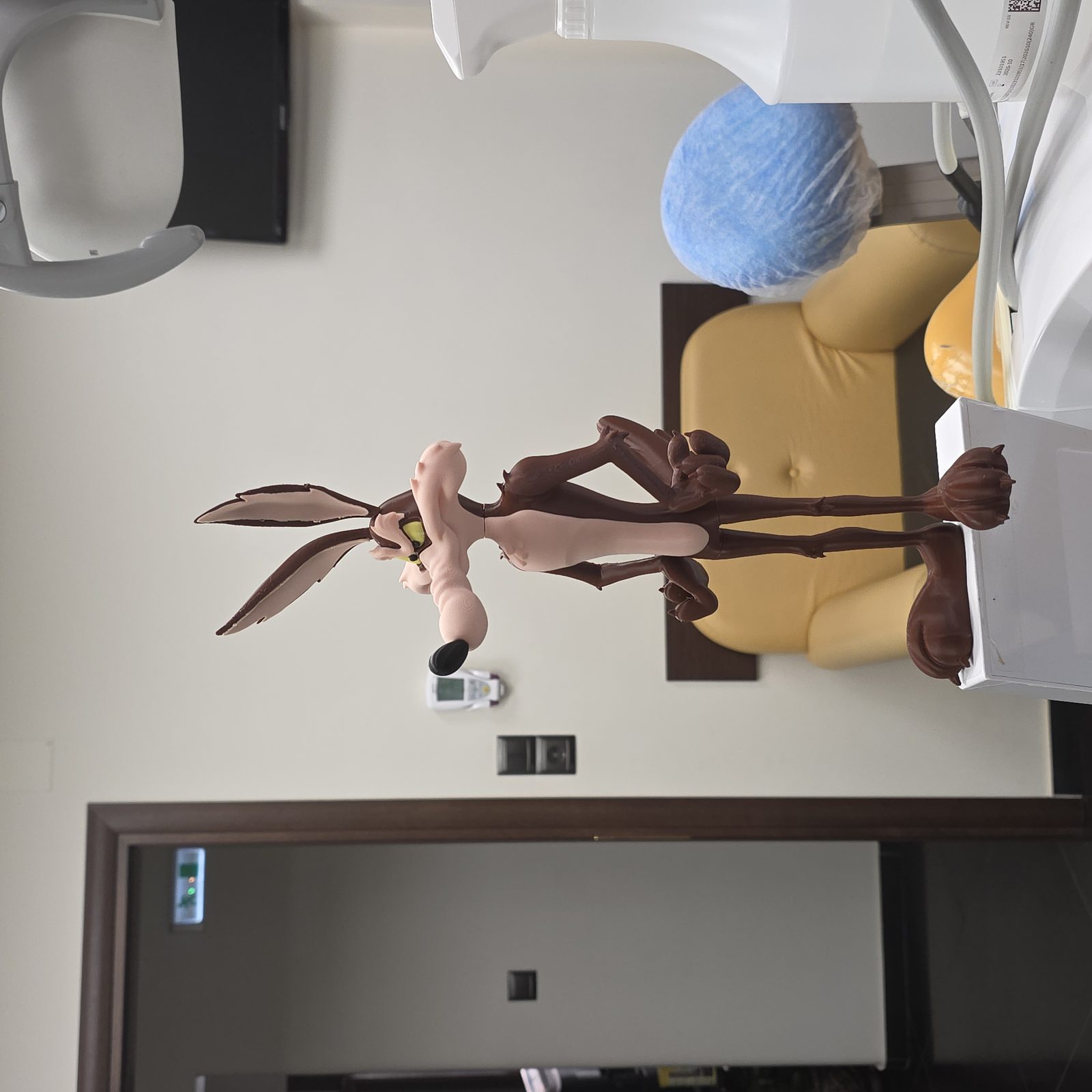 #447 Wile E. Coyote--Easy assembly — vue 21