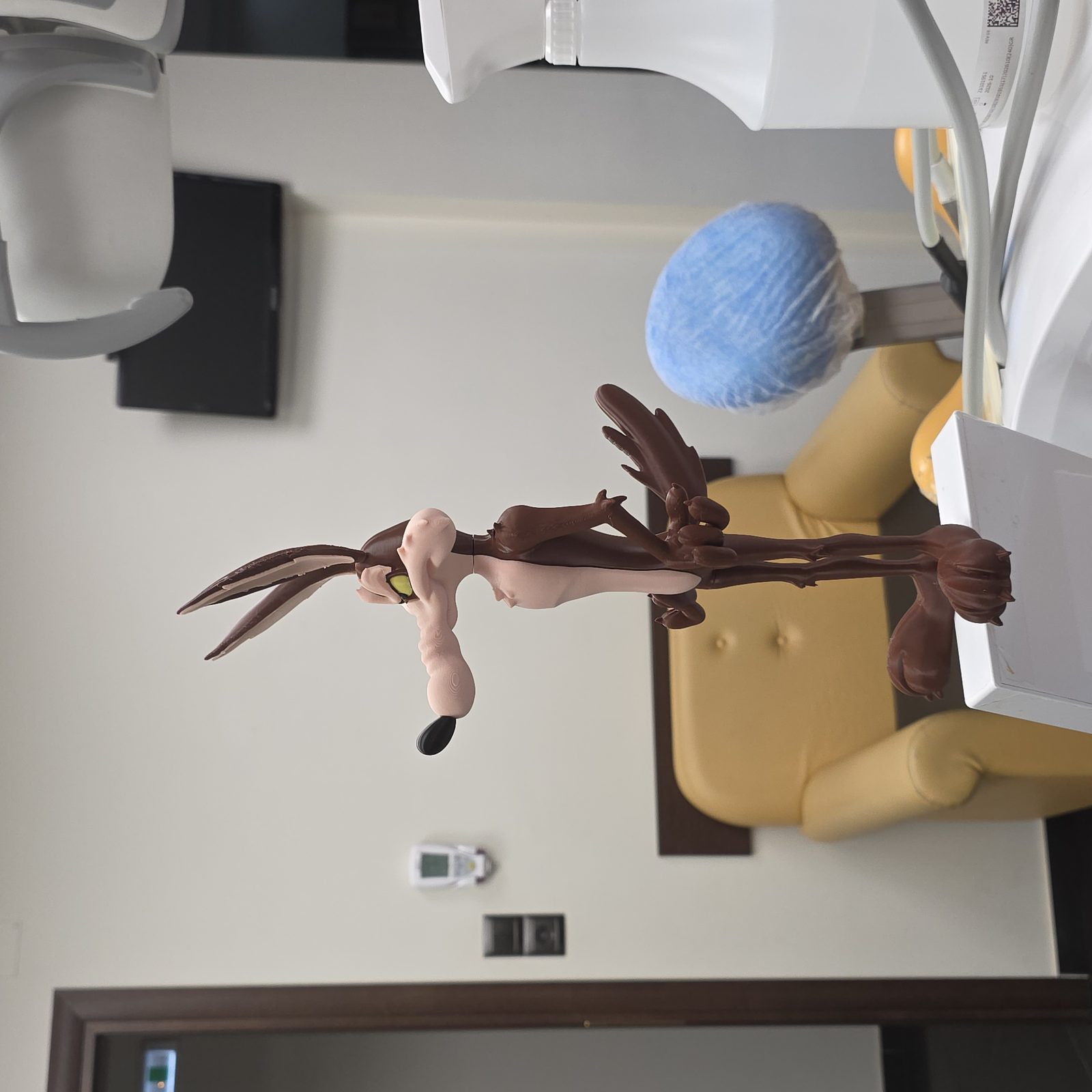 #447 Wile E. Coyote--Easy assembly — vue 23