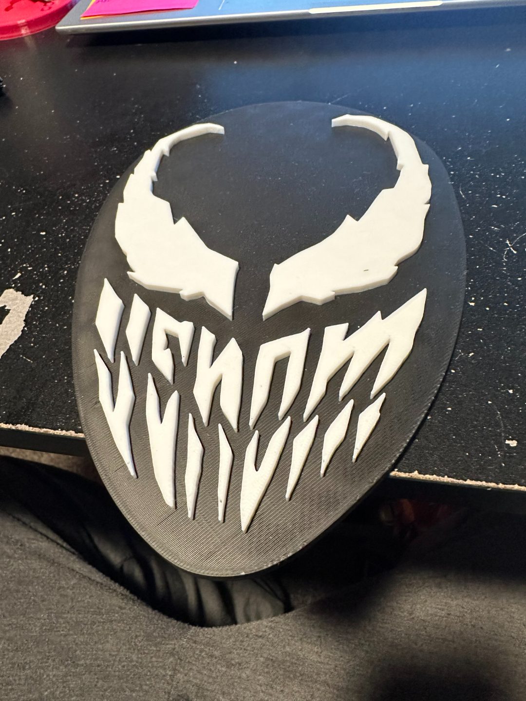 #460 Venom - Layered - Word Wall Art — vue 2
