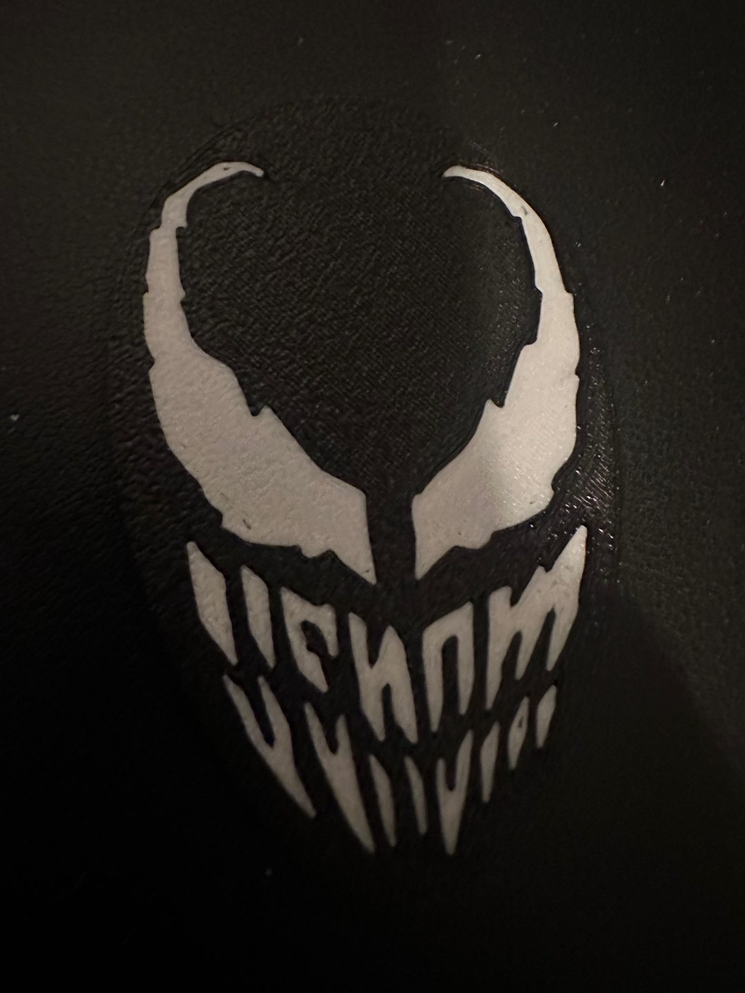 #460 Venom - Layered - Word Wall Art — vue 3