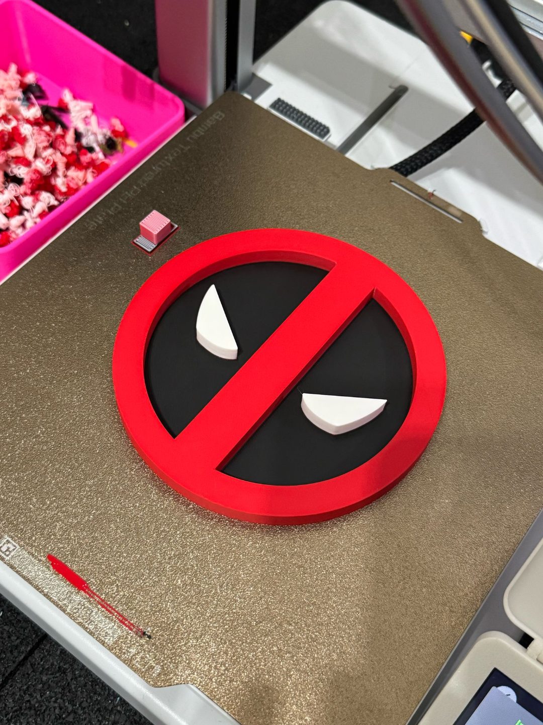 #470 Deadpool Logo — vue 4