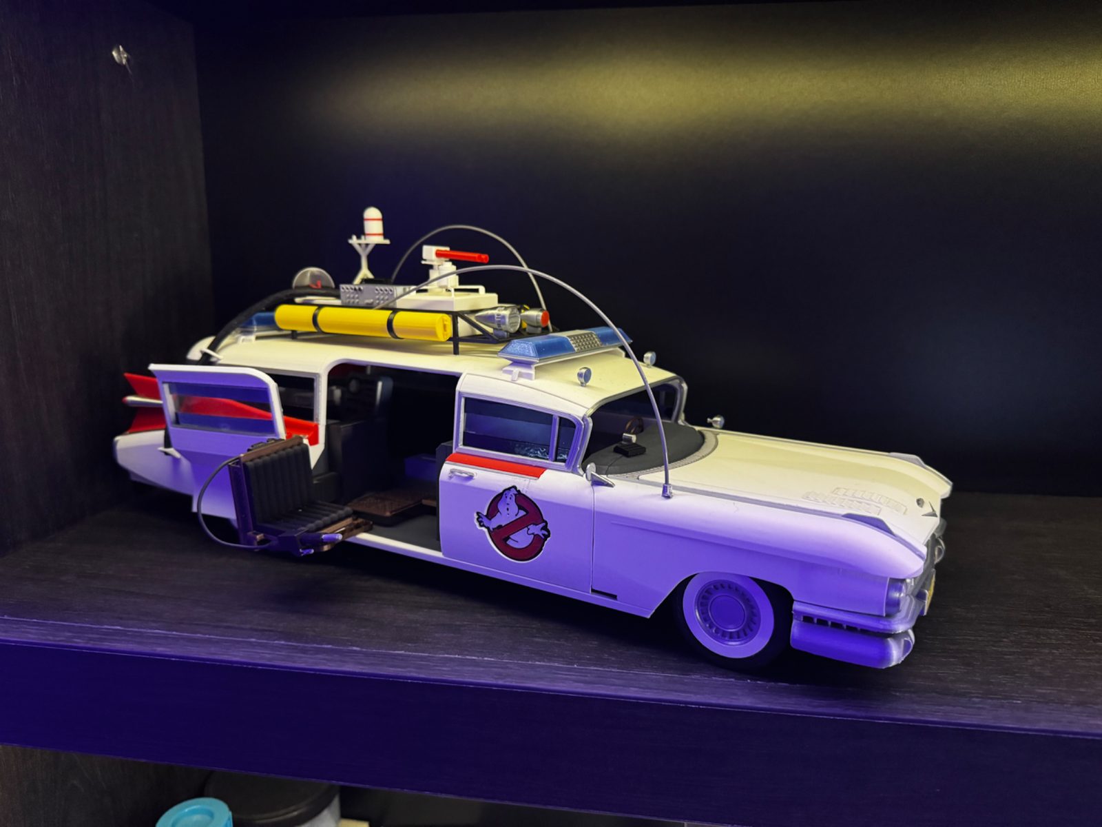 #513 Ecto 1 Model Car — vue 5