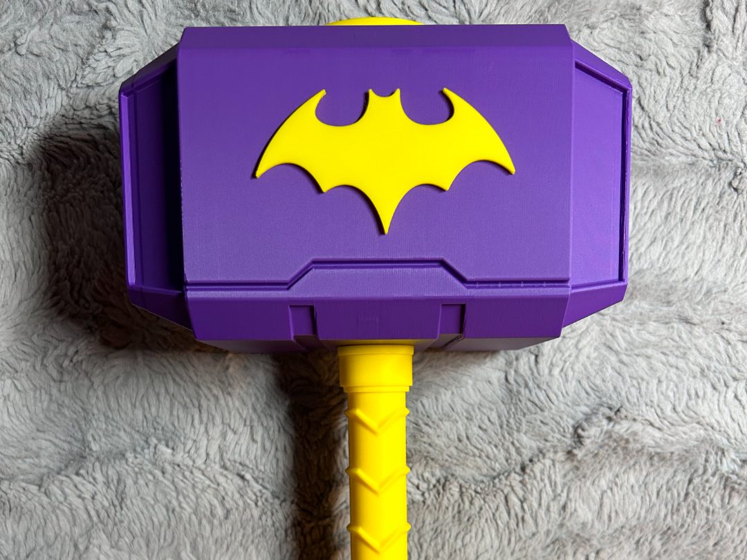#543 Batgirl LOGO for Thor's Hammer — vue 2