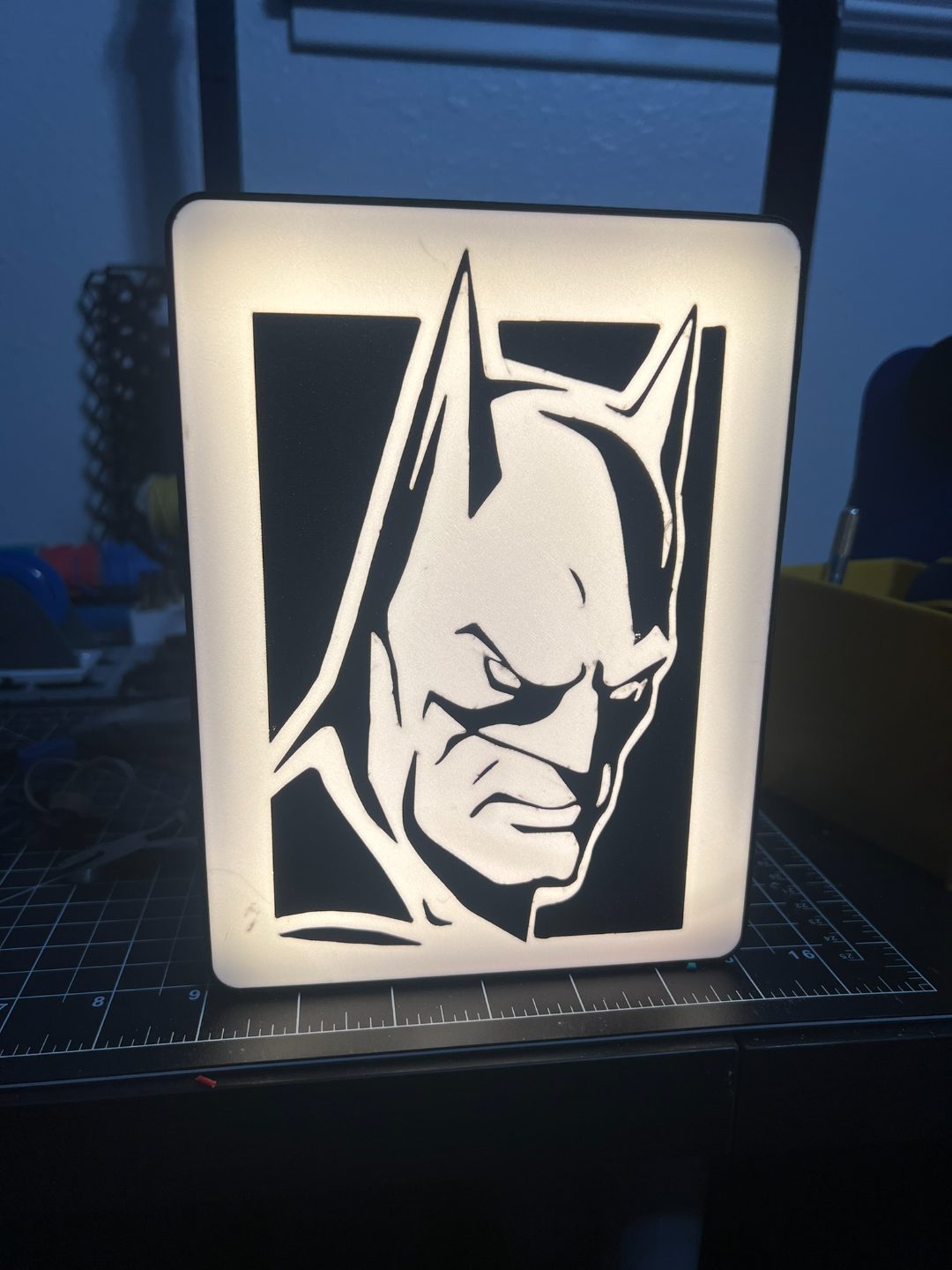 #545 Batman Lightbox — vue 3