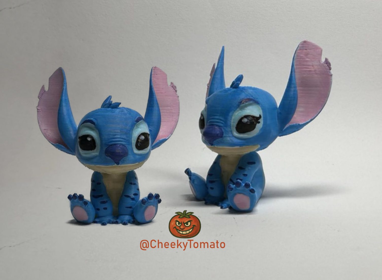 #548 Classic Stitch DeskBuddy — vue 1