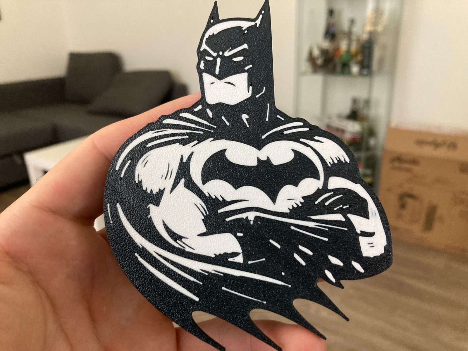 #561 Batman sticker — vue 3