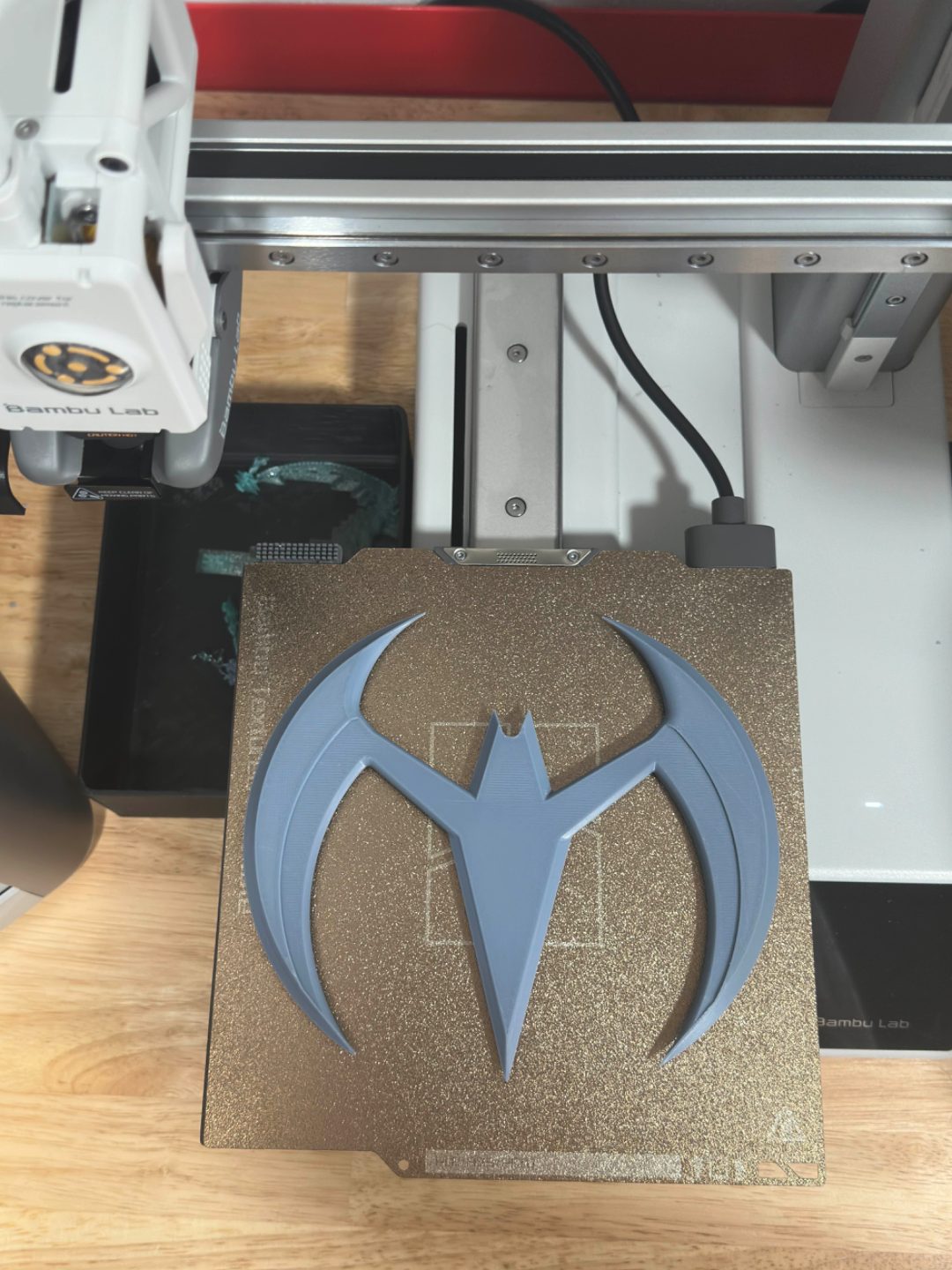 #568 Batman Beyond Batarang — vue 3
