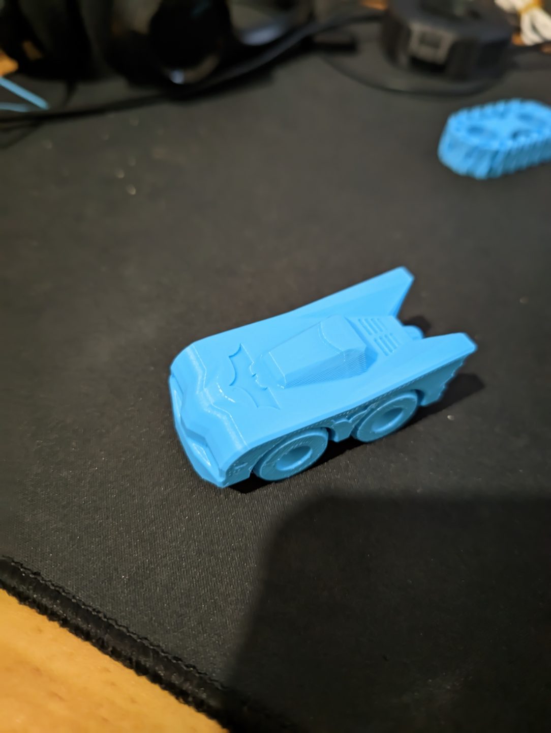 #578 Fixum Dude Motors PiP Batmobile — vue 2