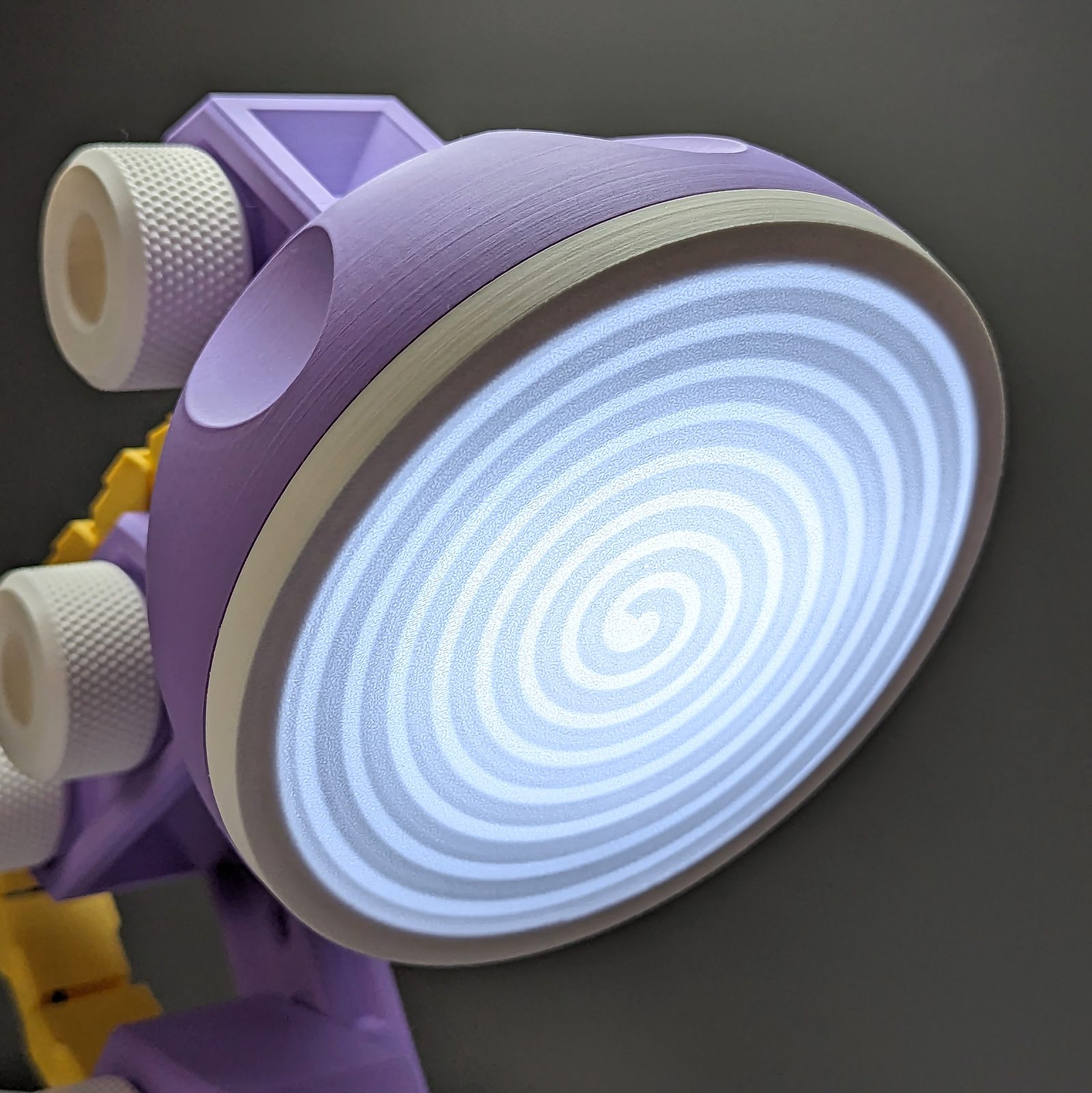 #598 Moonbeam Lamp — vue 2