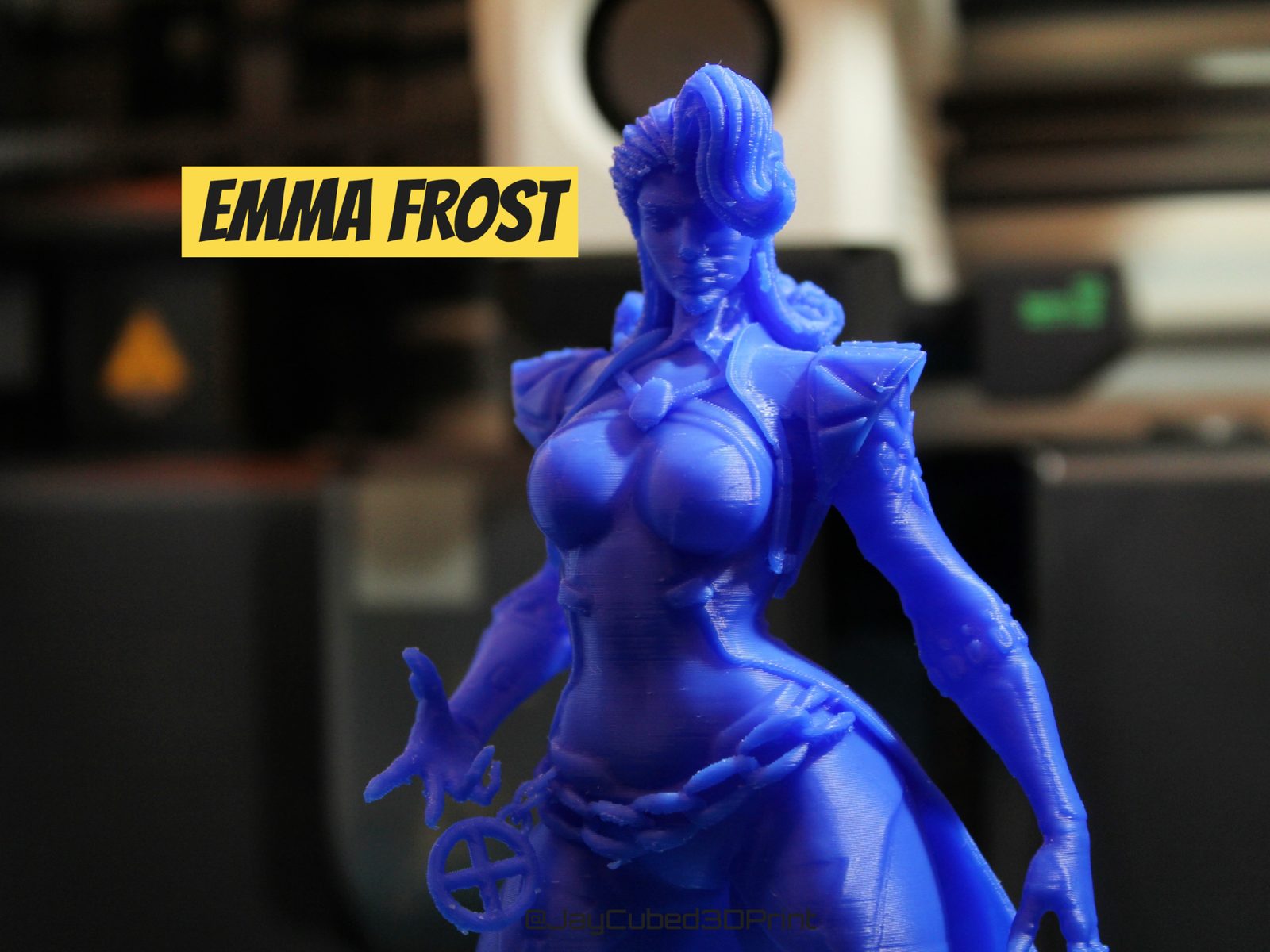 #642 Emma Frost - Fan Art Sculpture — vue 2