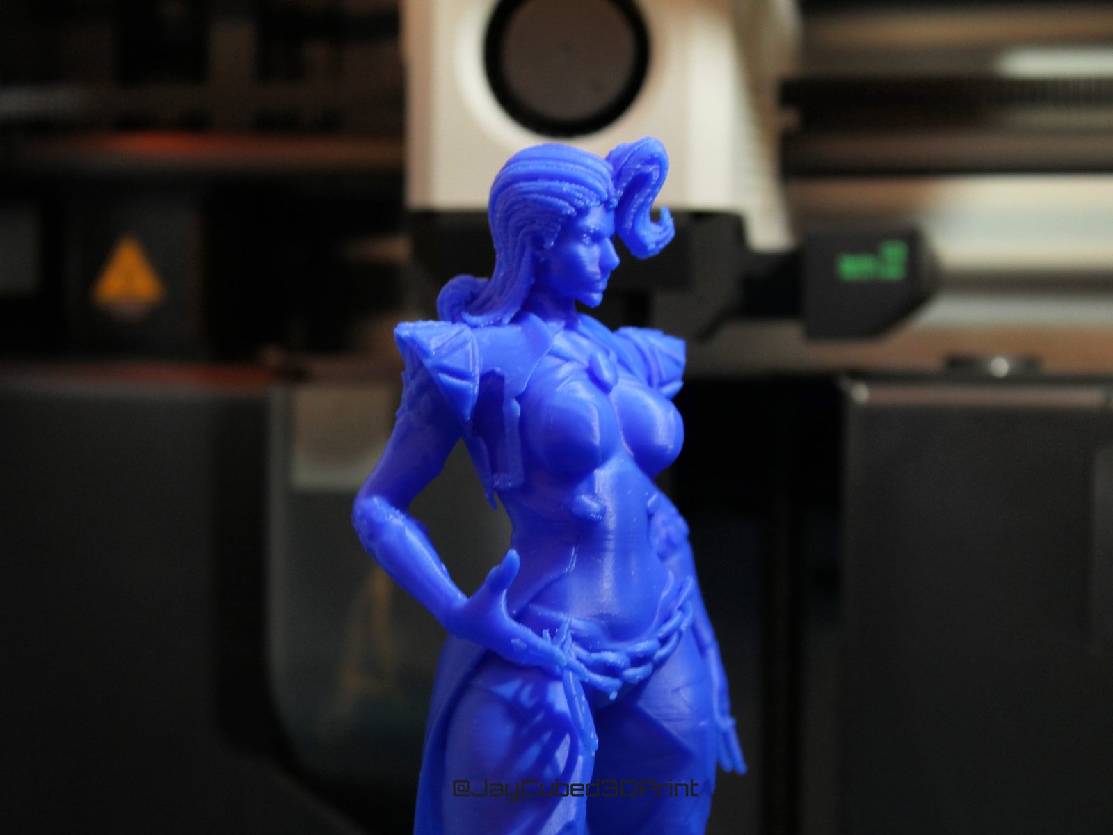 #642 Emma Frost - Fan Art Sculpture — vue 5