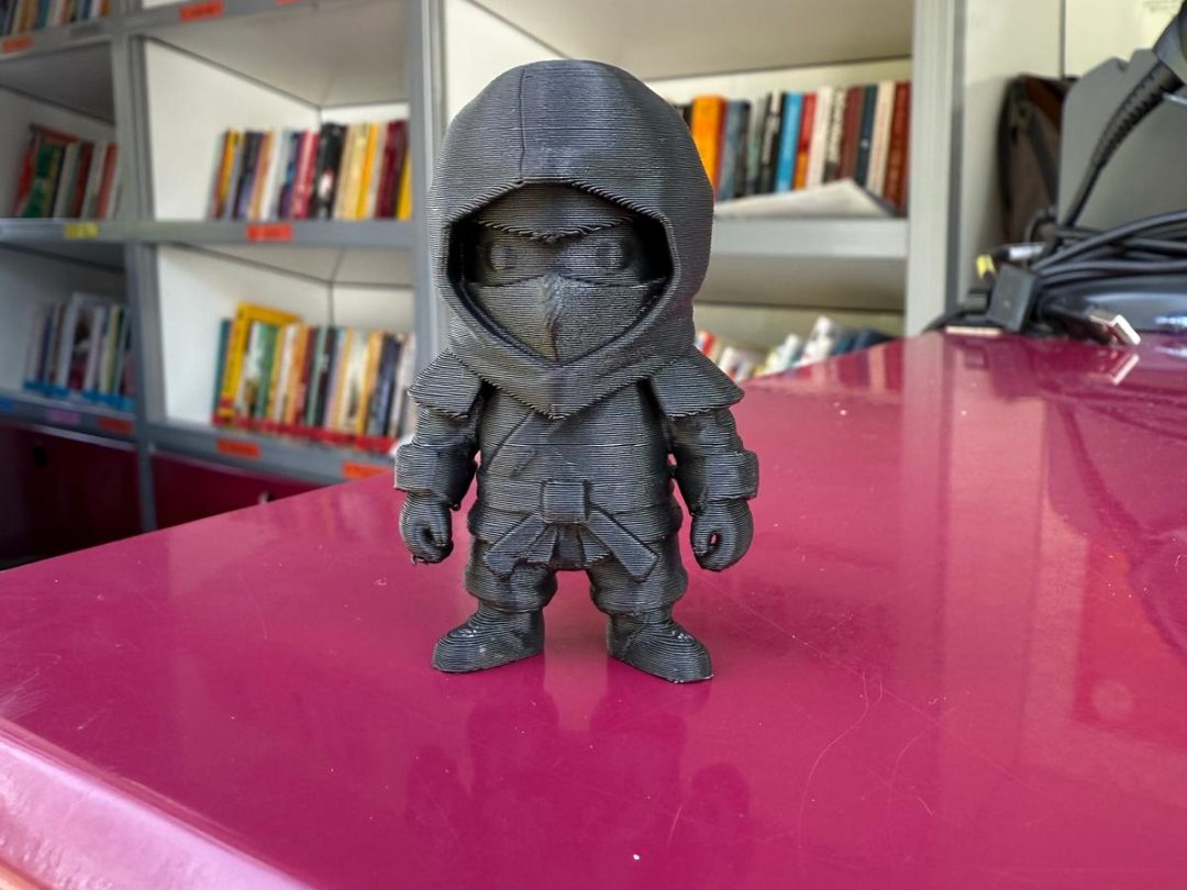 #668 Ninja Figurine — vue 2
