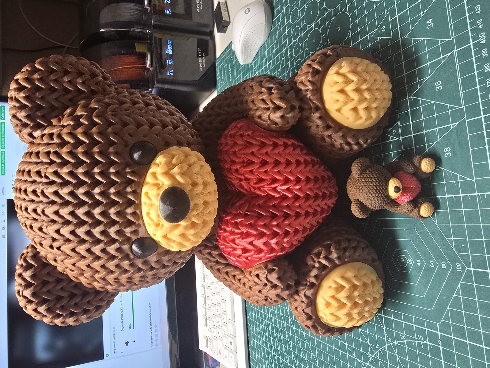 #697 Knitted Valentine's Day Teddy Bear — vue 11