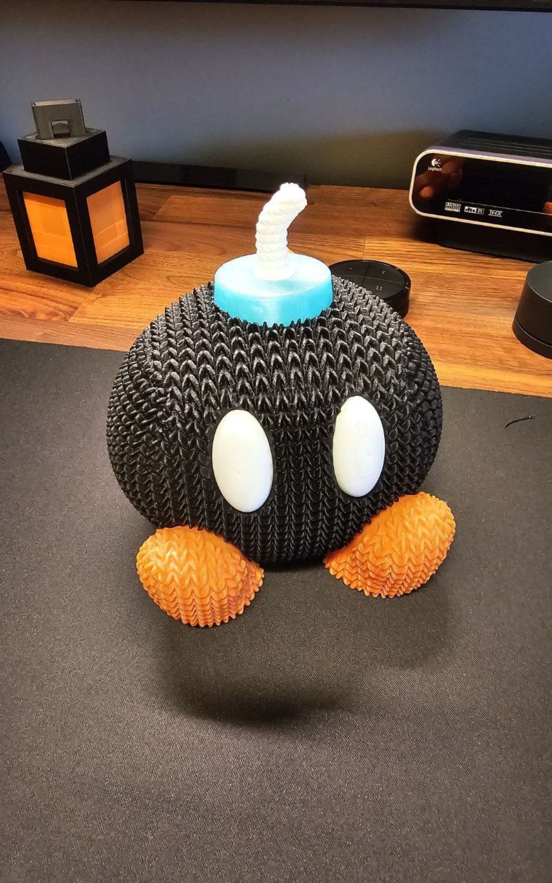 #724 Cute Knitted Super Mario Bob-omb — vue 4