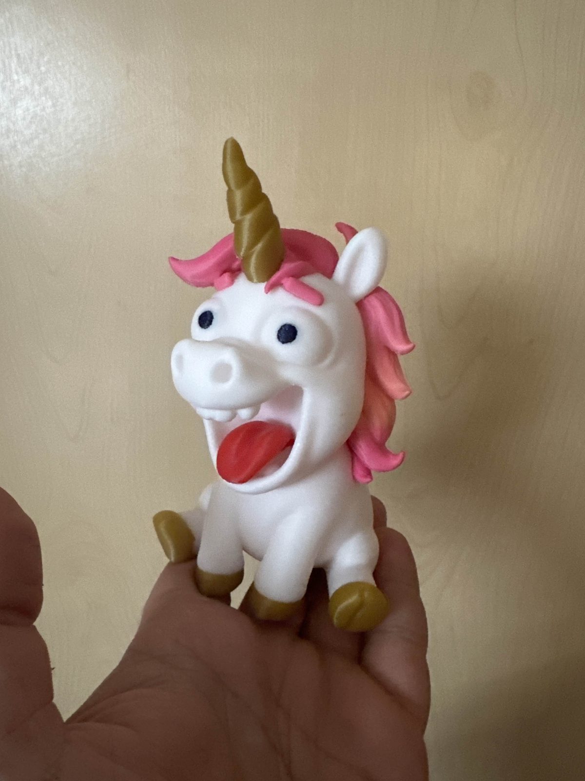 #801 Uni the Bit Crazy Unicorn — vue 2