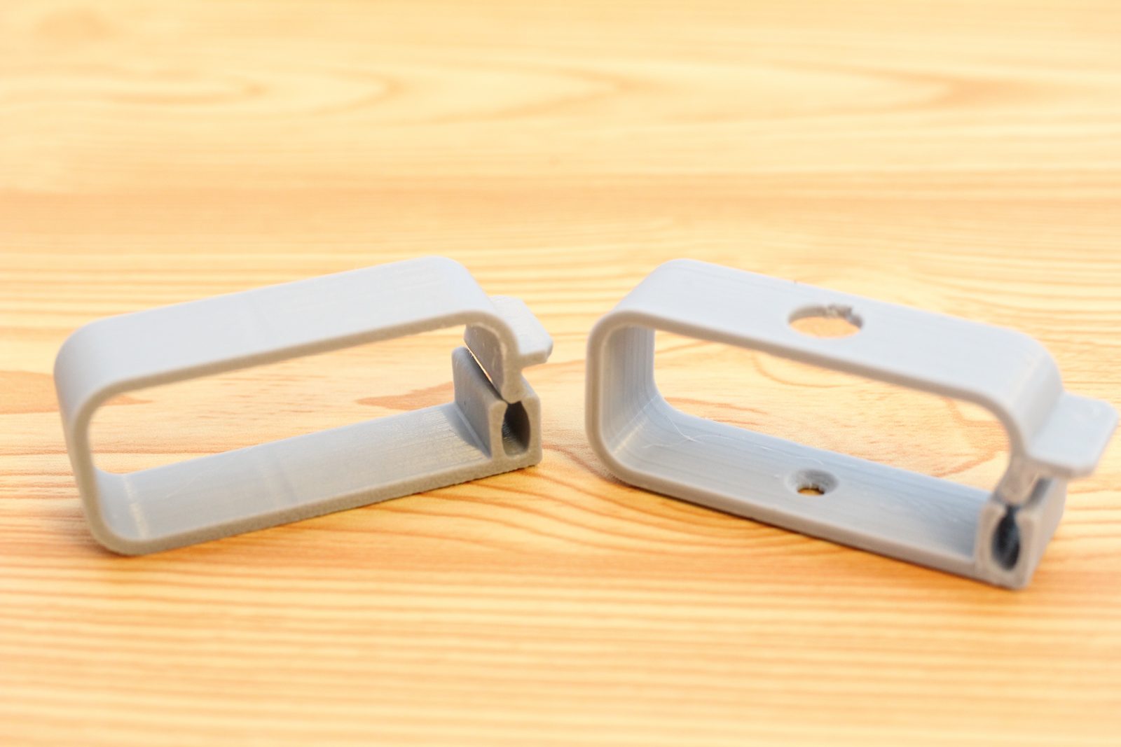 Cable management clip — vue 1