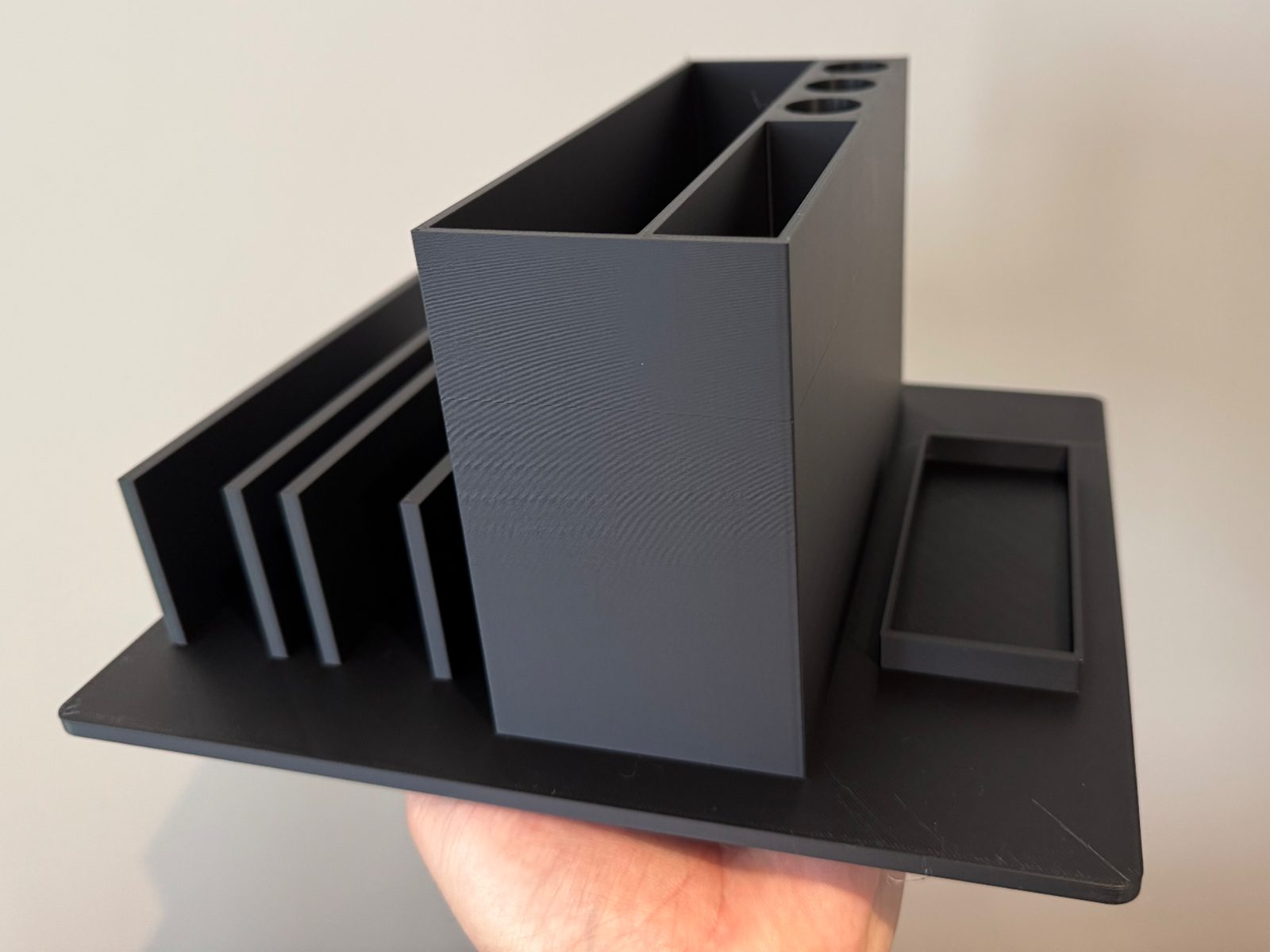 Caldigit TS3 Plus Desk Organiser and Laptop Stand — vue 1