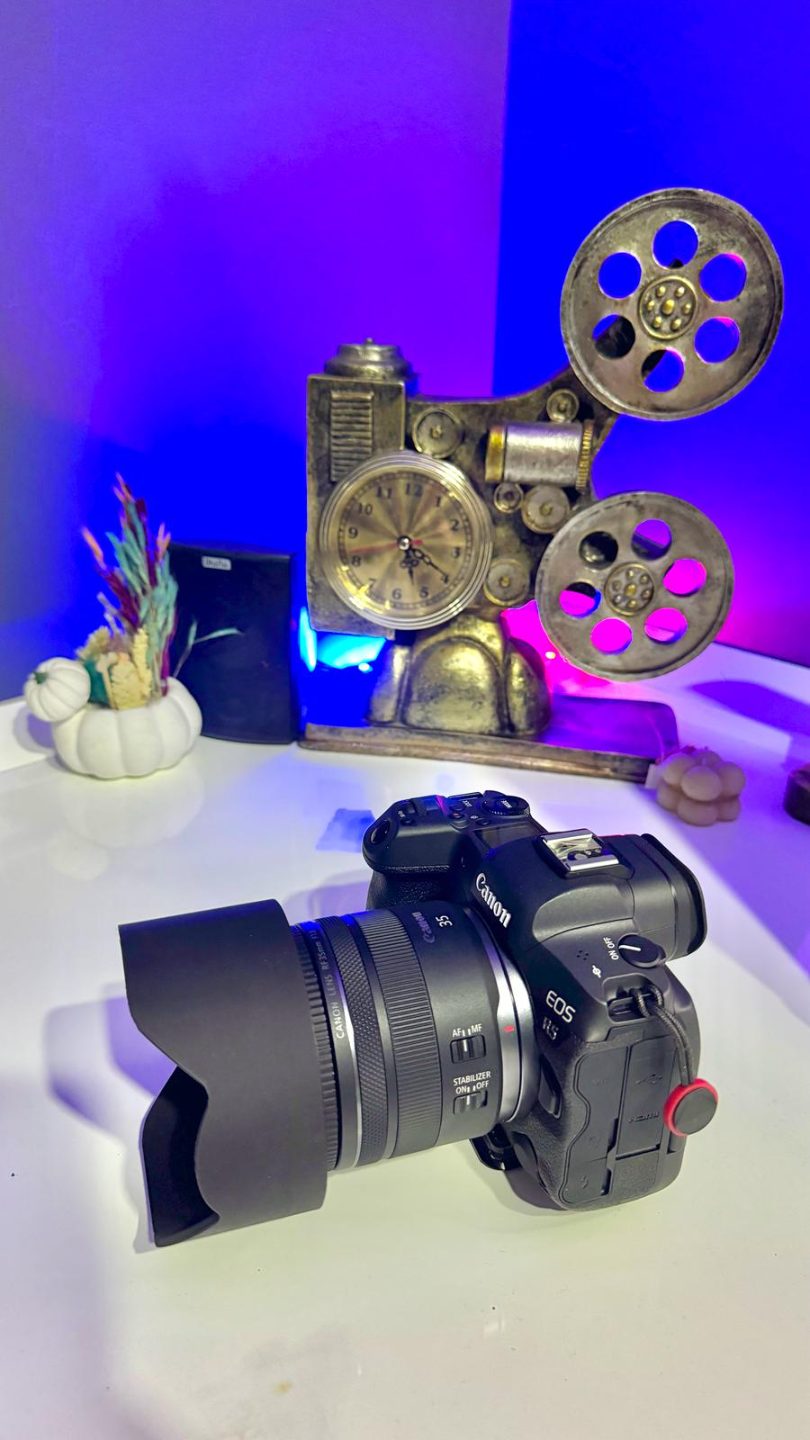 Canon RF 35mm Lens Hood (nuts and bolts) — vue 1
