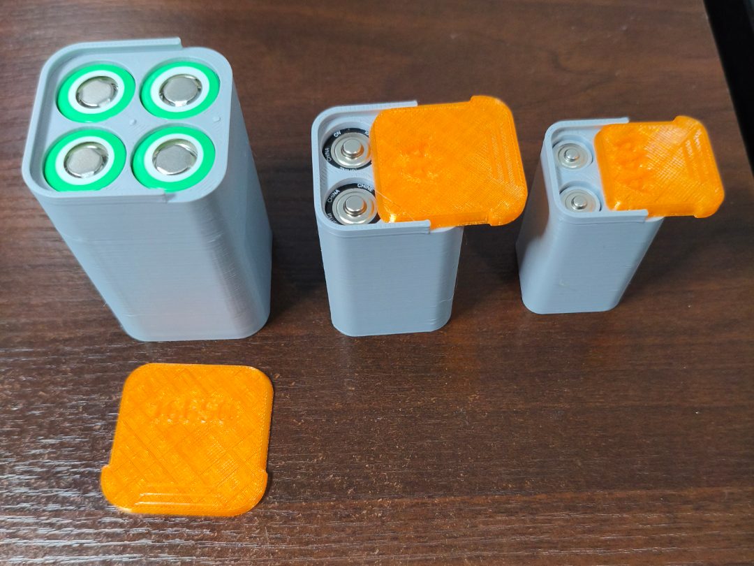 case battery AAA/AA/18650 — vue 1