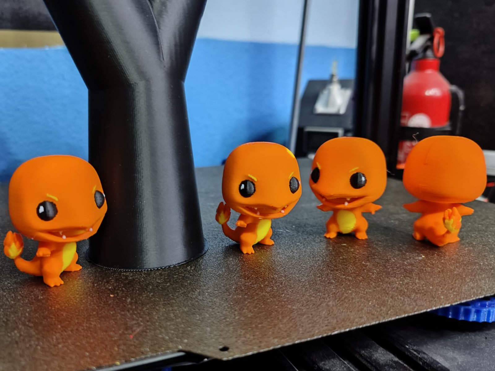 Charmander Funko 4 colores — vue 1
