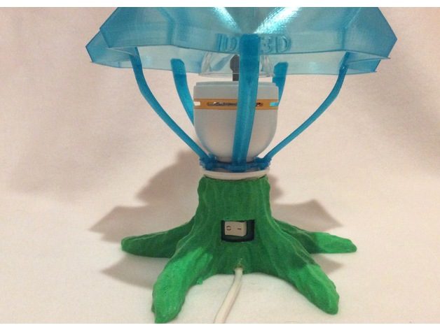 Christmas Tree now with lamp base — vue 36
