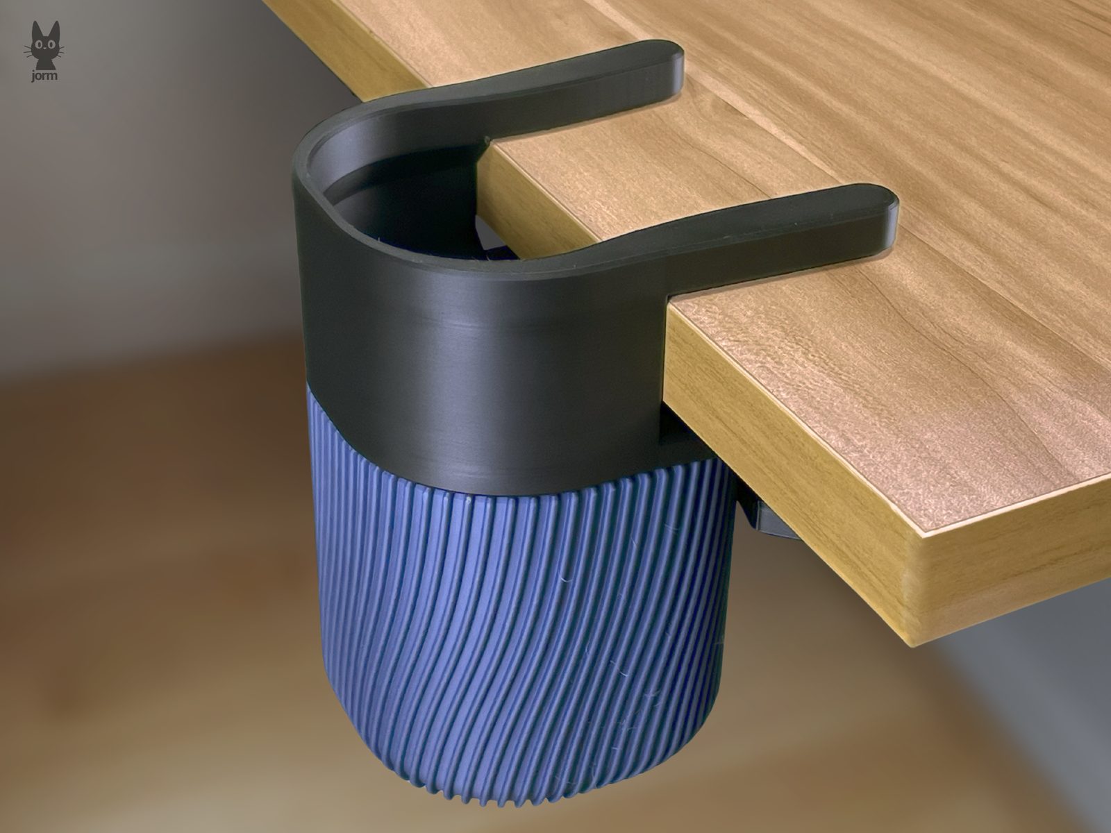 Clamp-On Desk Bin — vue 1