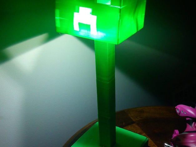 Creeper Desk Lamp MineCraft 40327 — vue 1