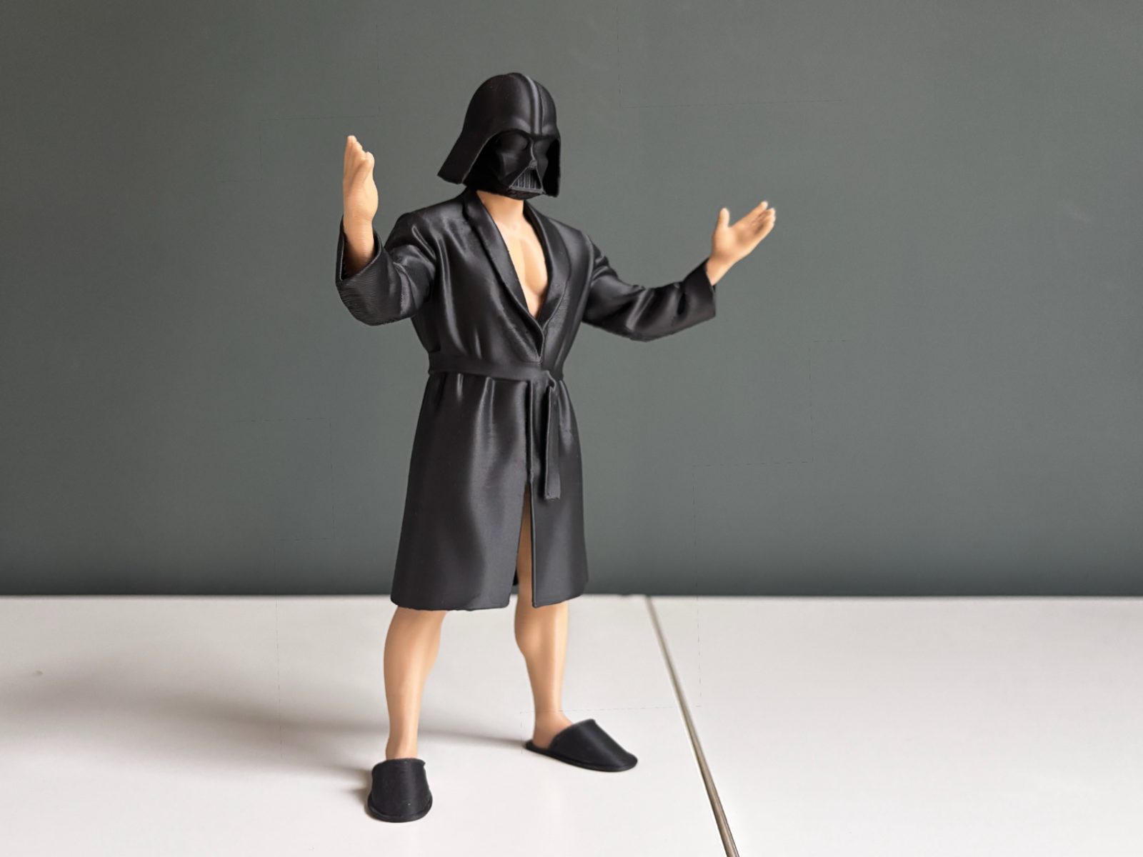 Darth Vader Morning Lord – Chill Bathrobe Art Toy — vue 1