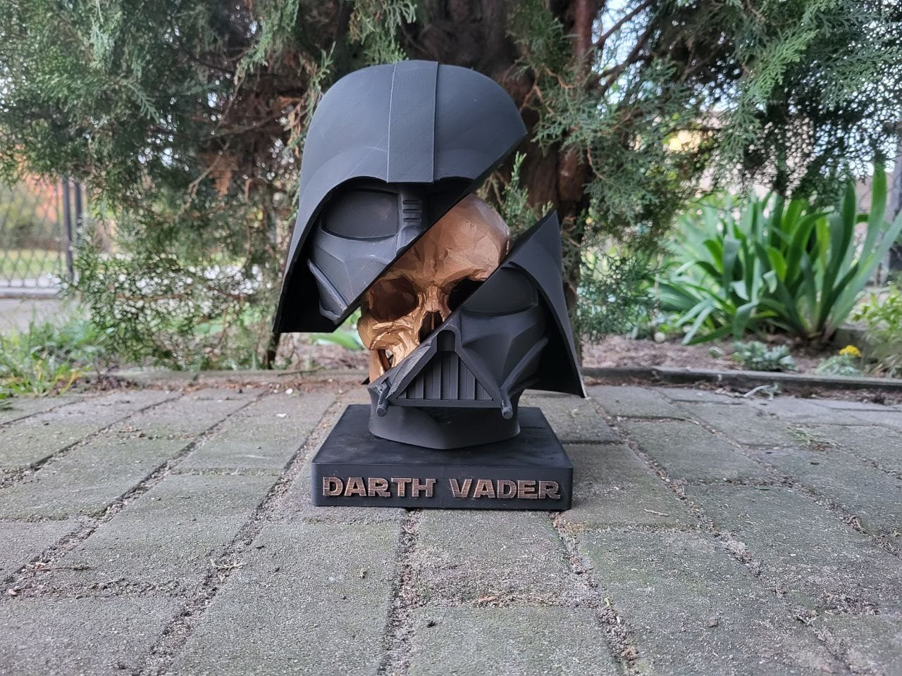 DARTH VADER STAR WARS ART HELMET — vue 1