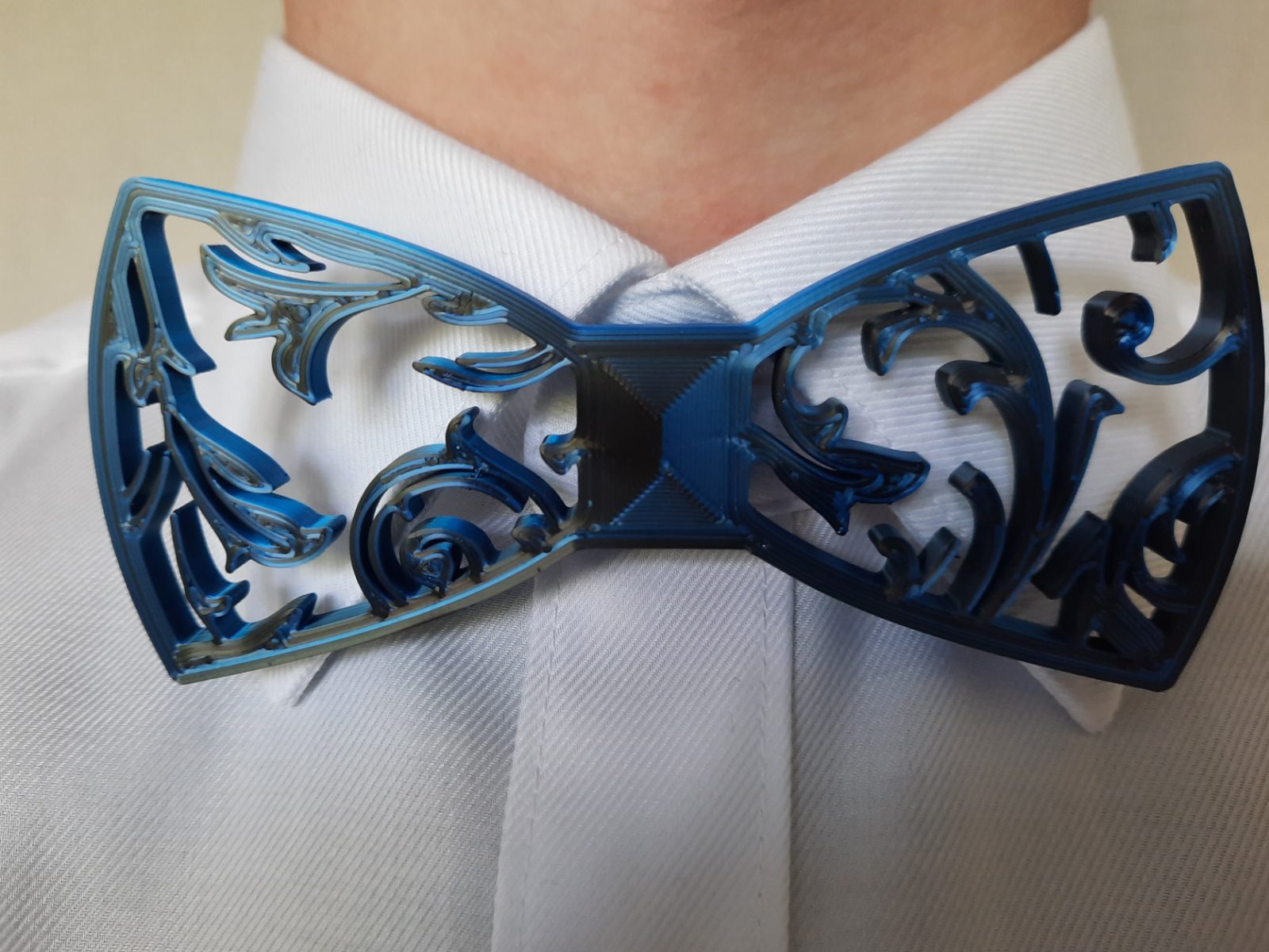 Fliege / Papillon / bow-tie Mode Accesoire Floral — vue 1