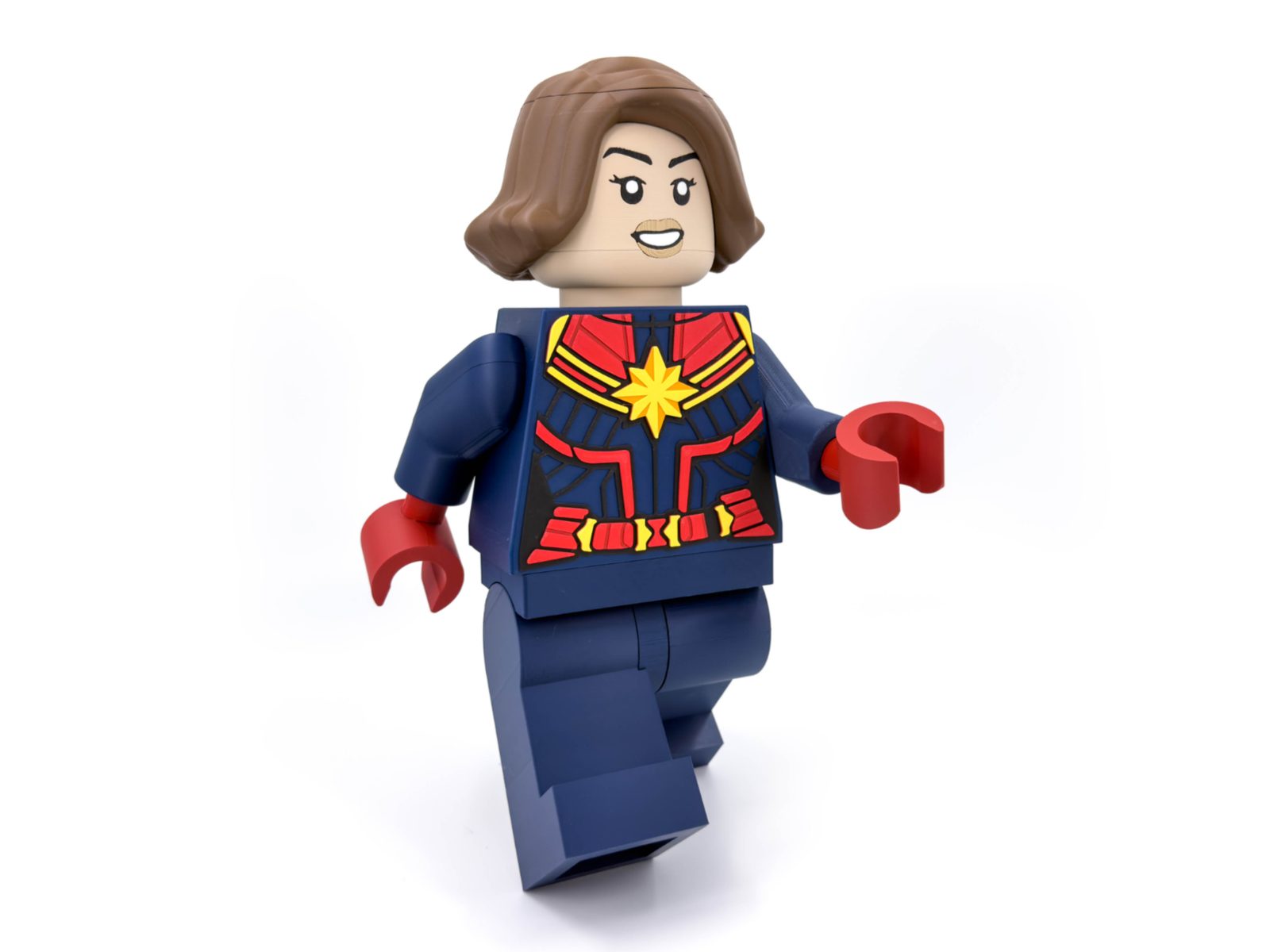 FREE! Captain Marvel Modular Figure! — vue 1