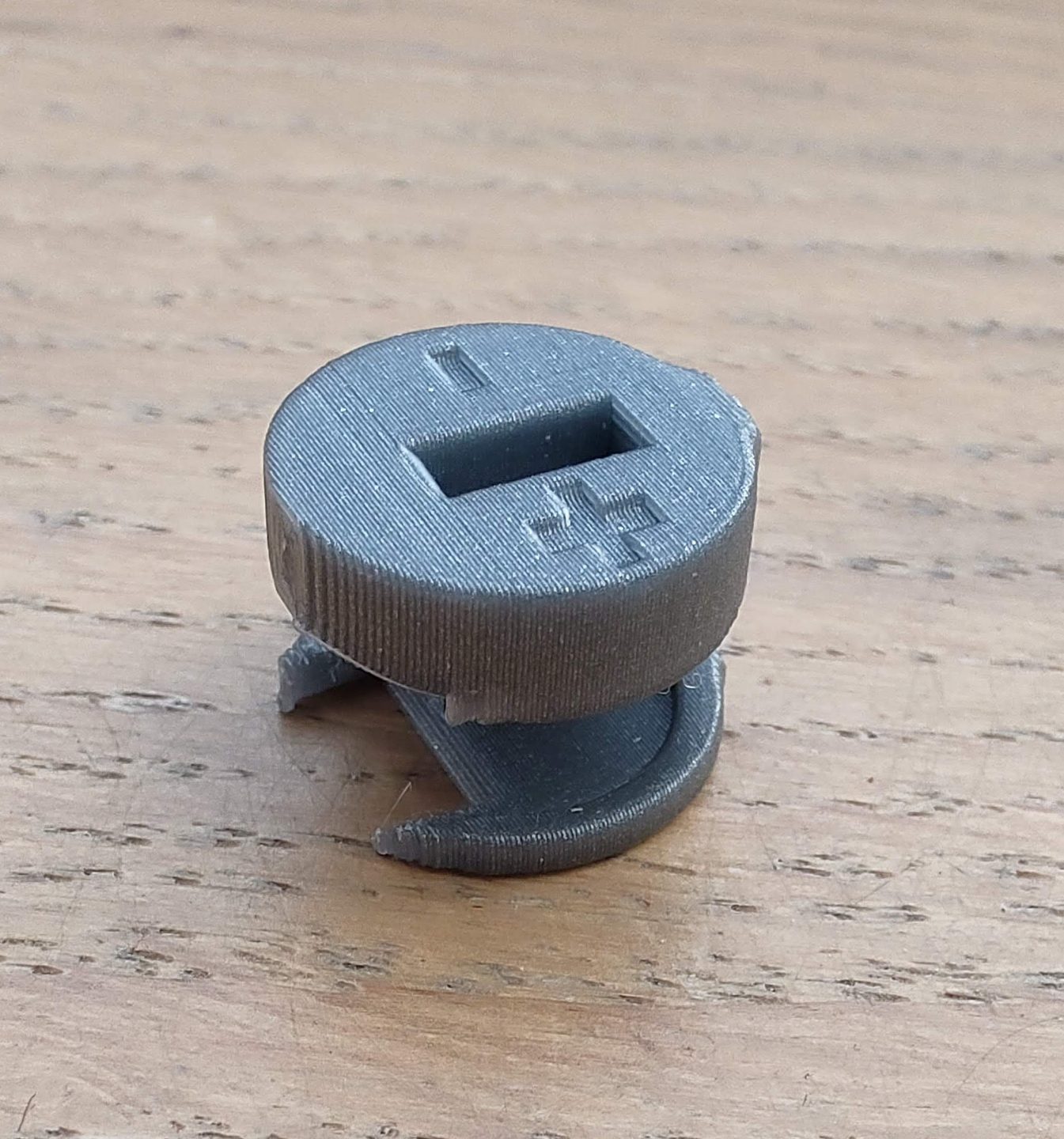 Furniture cam Lock - self tightening — vue 1