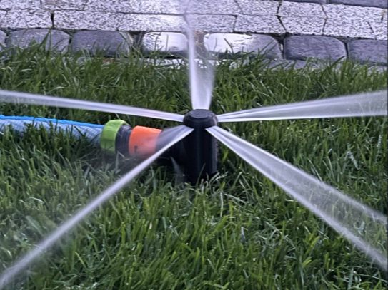 Garden Lawn Sprinkler — vue 1