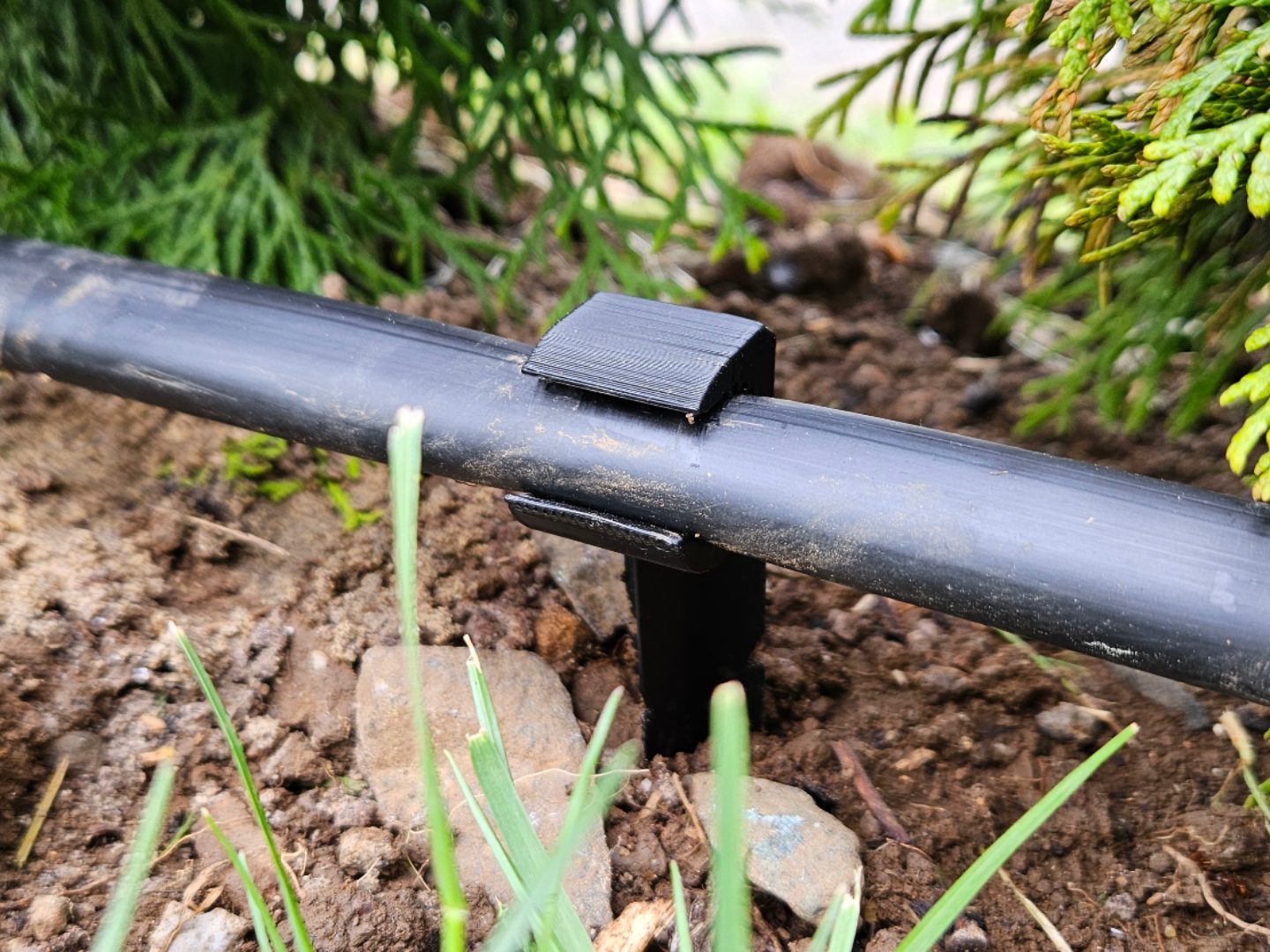 Gardena Microdrip 13mm Schlauch Halter — vue 1