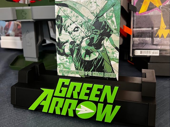Green Arrow Comic Stand - Graded CGC - CBCS — vue 1