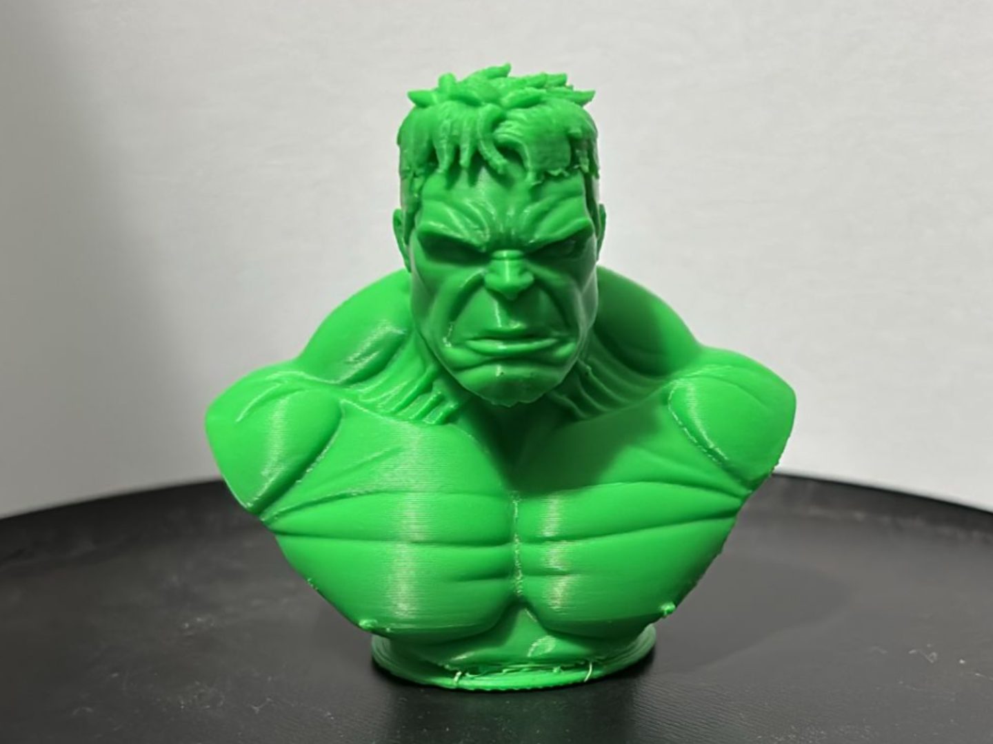 Hulk Bust V2 — vue 1
