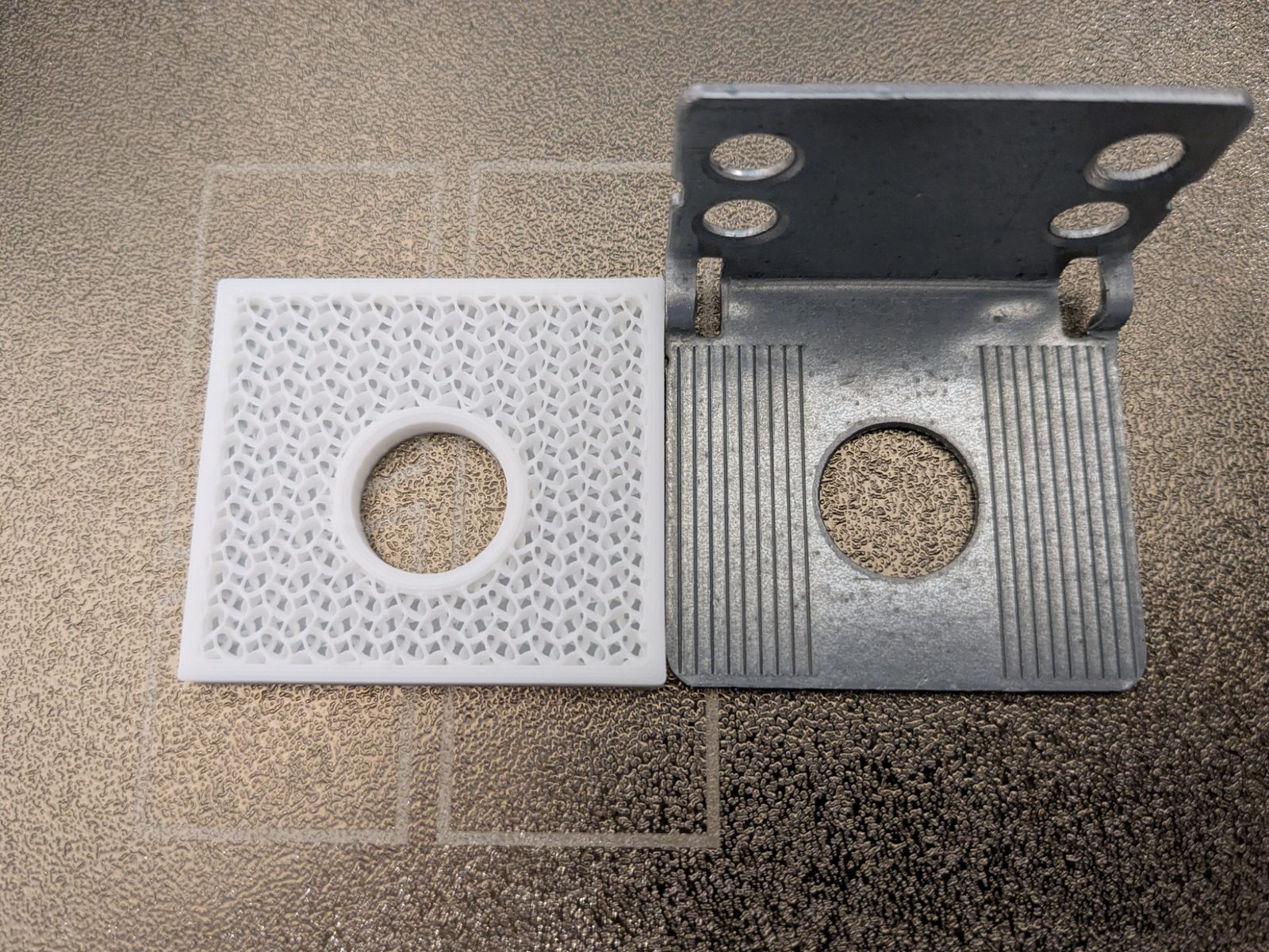 IKEA Kallax wall spacer — vue 1