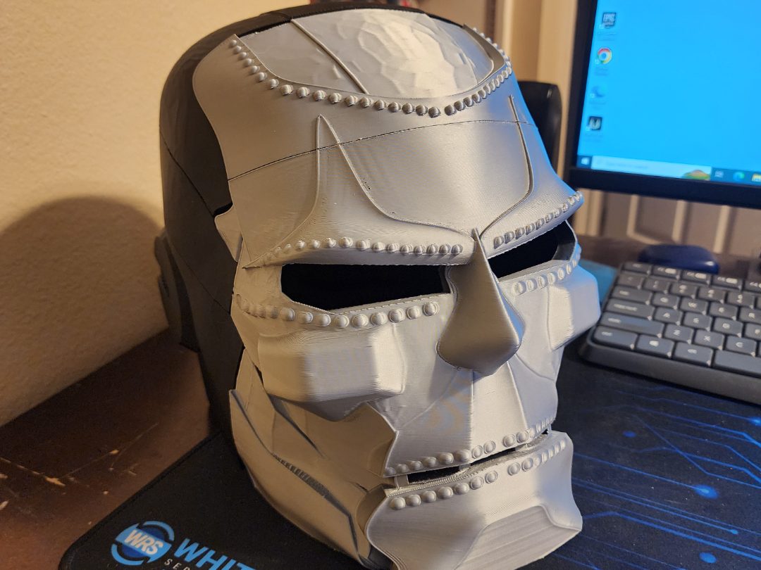 Iron Doom 2 Piece Helmet — vue 1