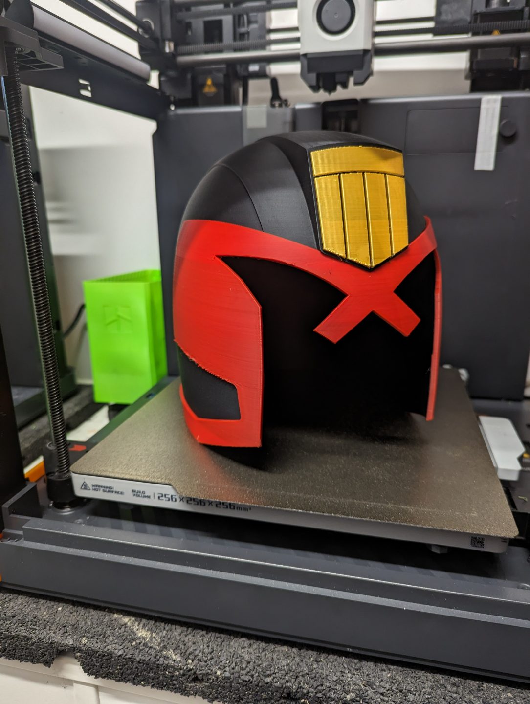 Judge Dredd Helmet 2012 — vue 1