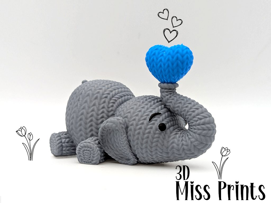 Knitted Elephant Blowing Heart (No2) — vue 1