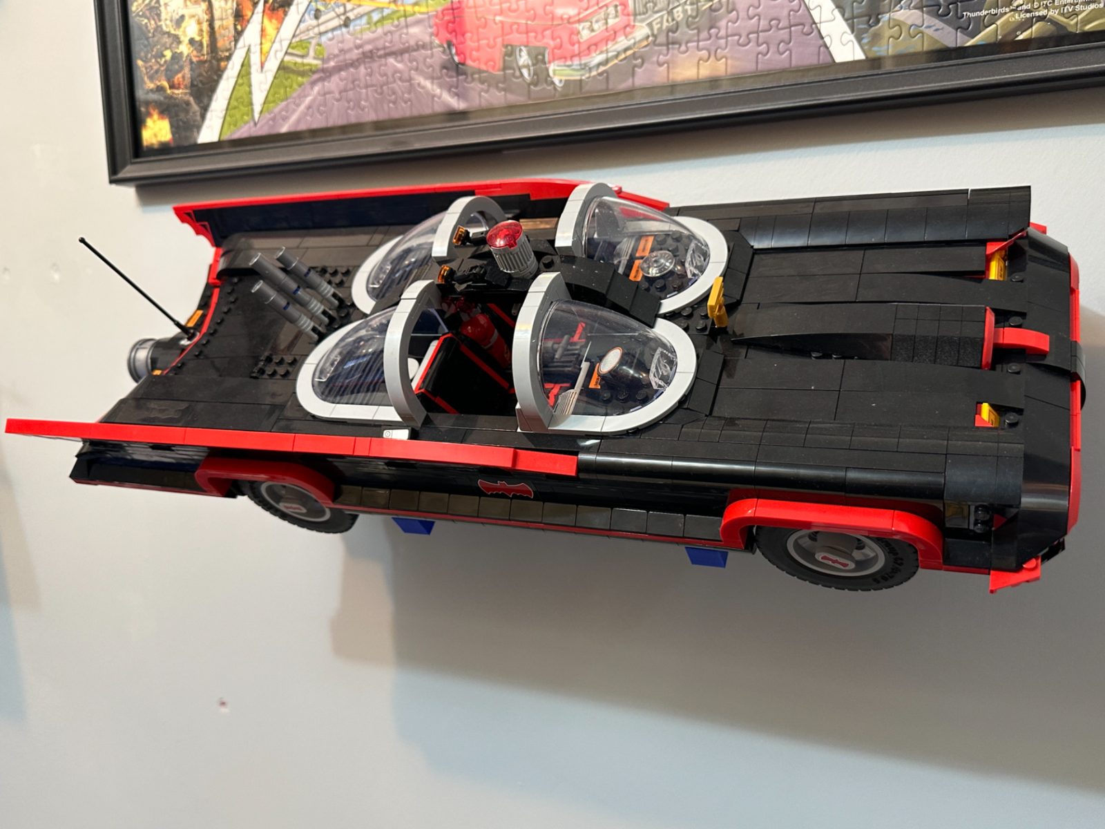 Leg0 Classic Batmobile Wall Mounting Bracket 76328 — vue 1