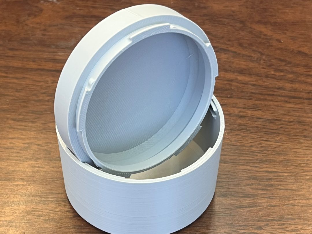 Locking Canister — vue 1