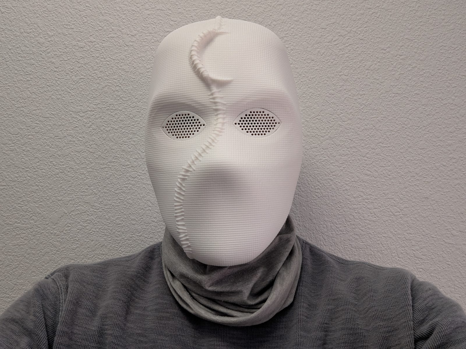 MR Knight Moon Knight Helmet Inspired — vue 1