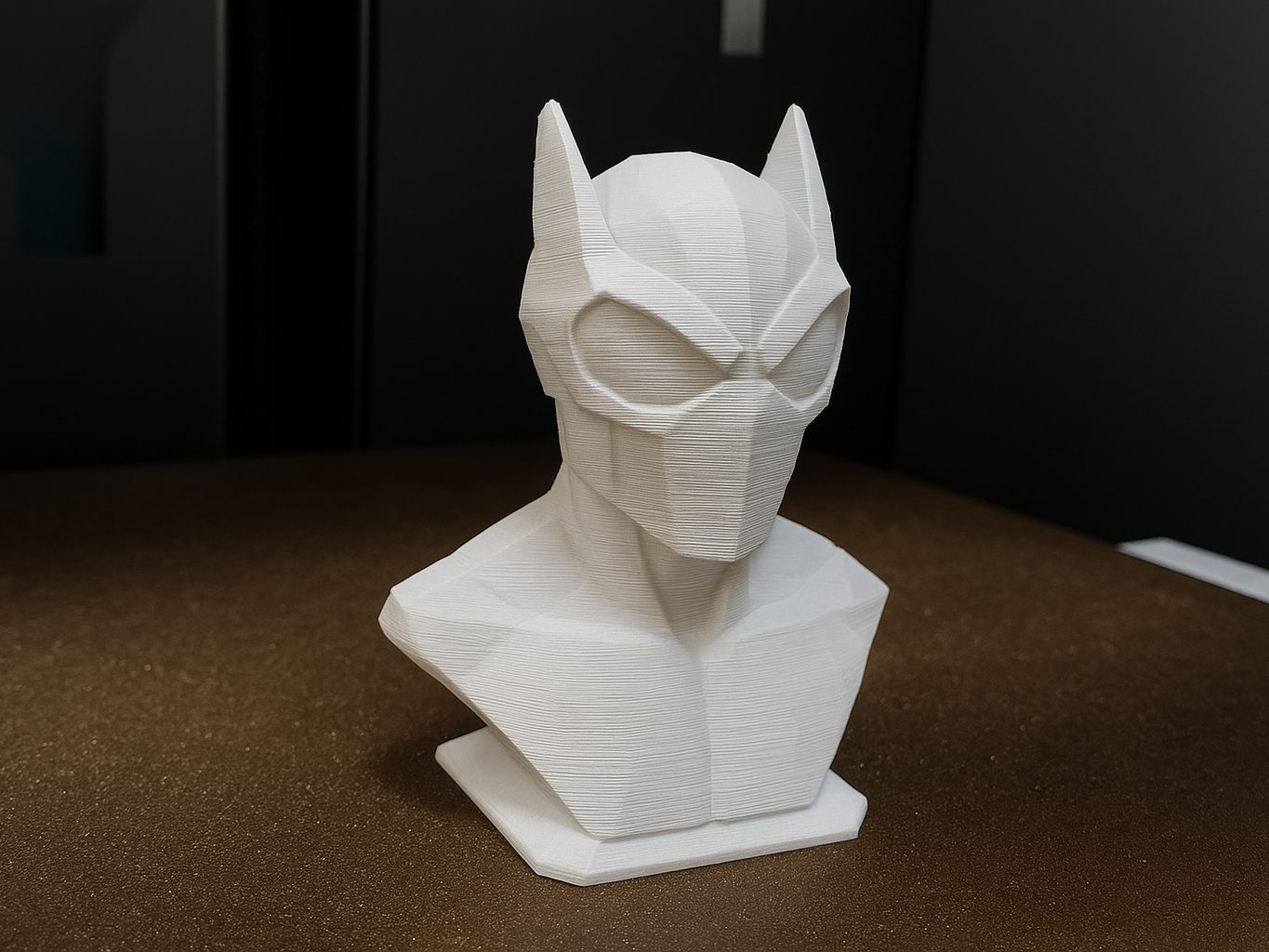 Owlman Statue — vue 1