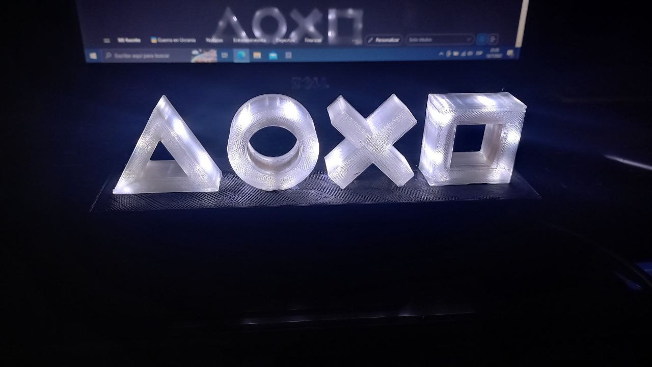 Playstation Lamp — vue 2