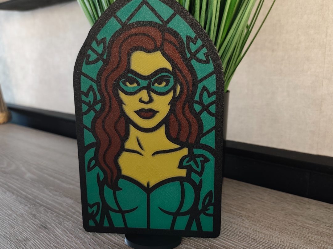 Poison Ivy Stained Glass — vue 1