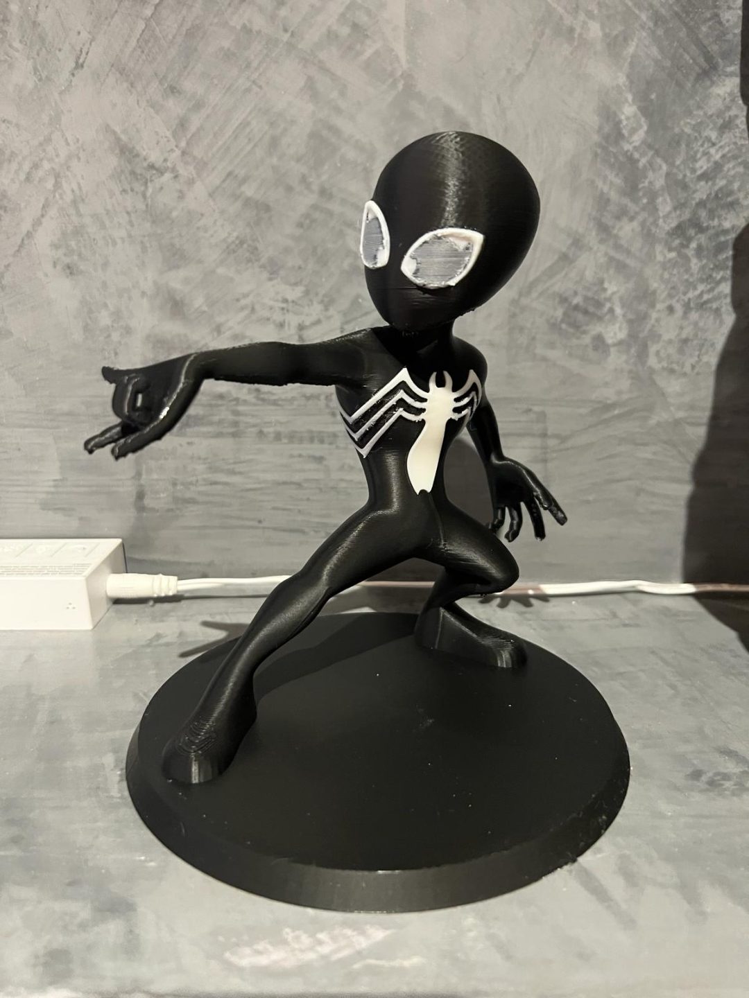 spiderman black suit — vue 1