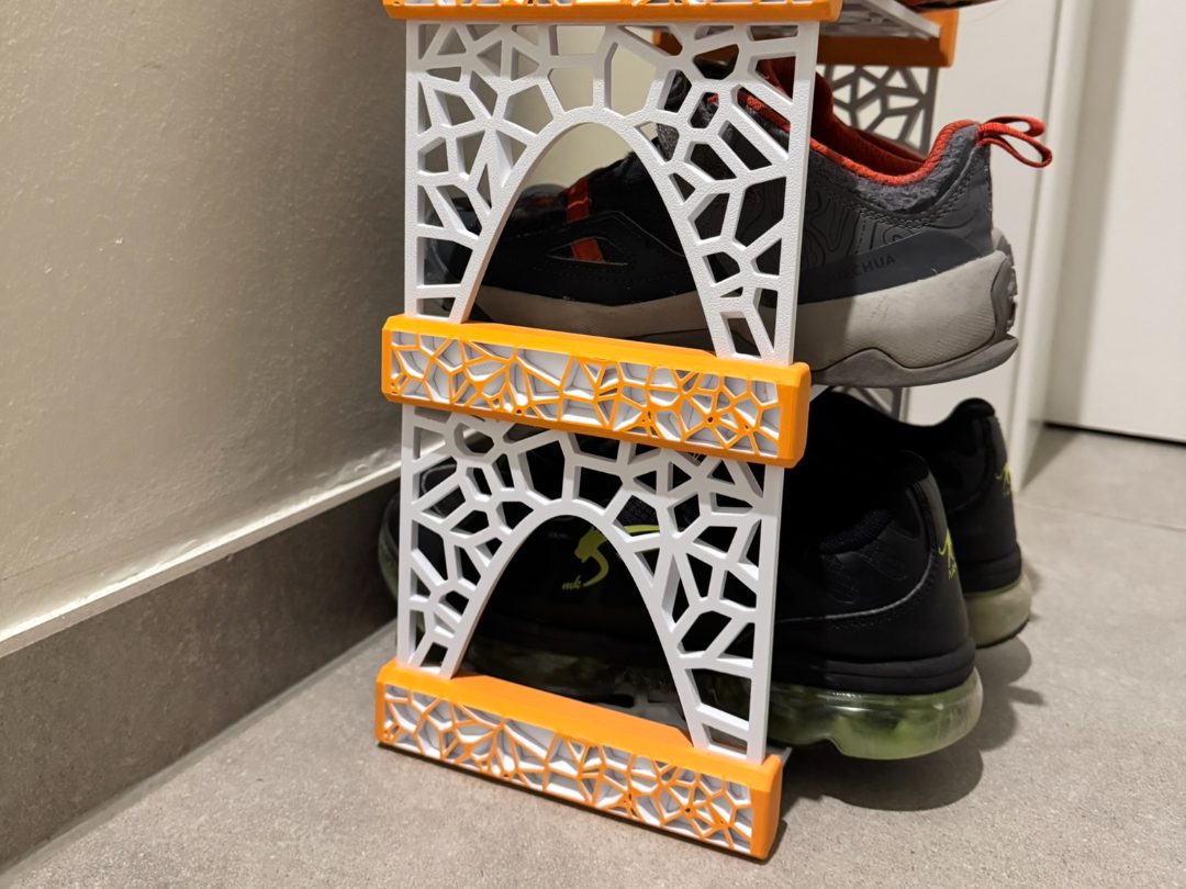 Stackable Voronoi Shoe Rack — vue 1