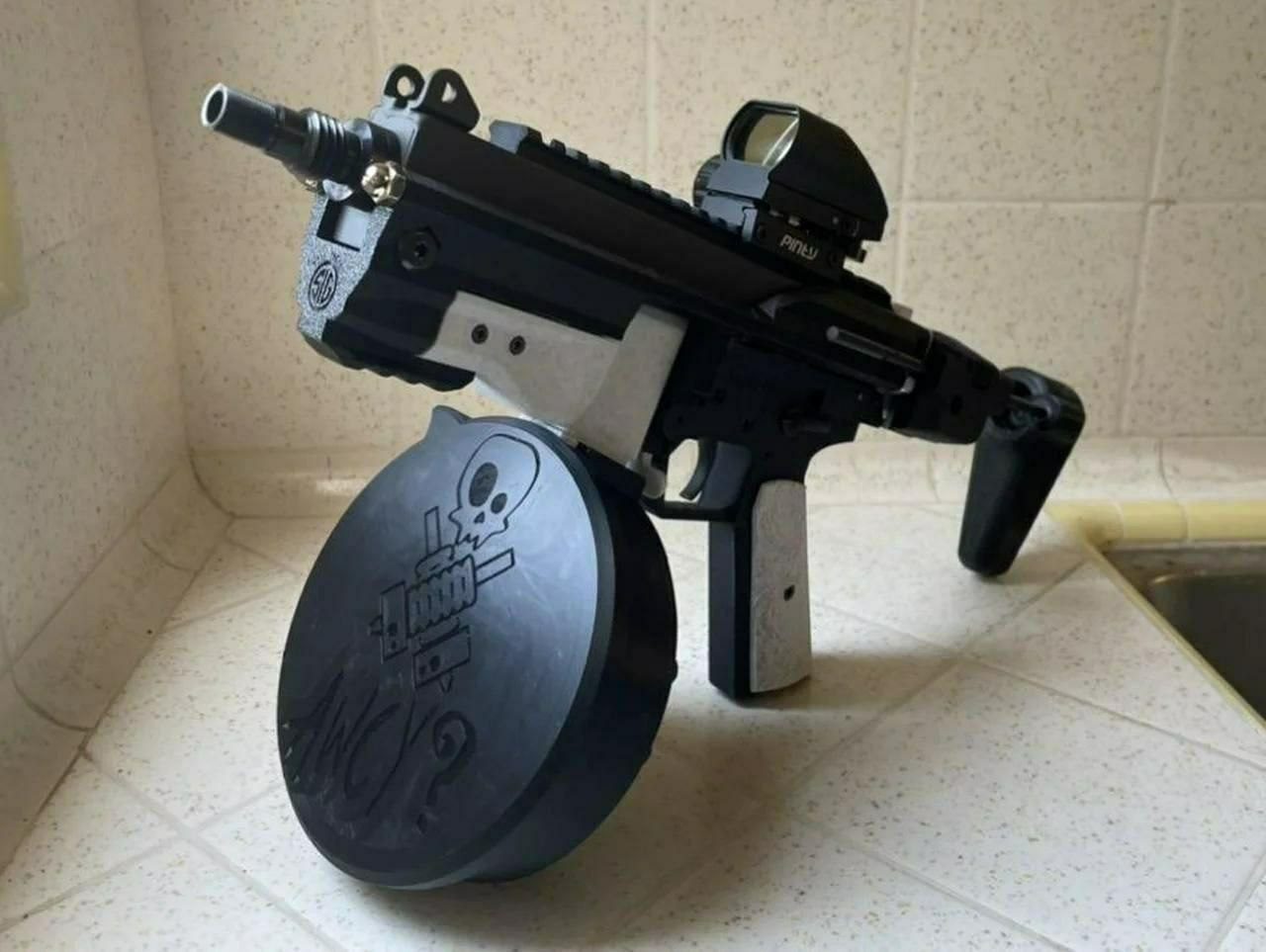 Submachine gun--DMB Co. D.R.U.M. v1.1 — vue 1